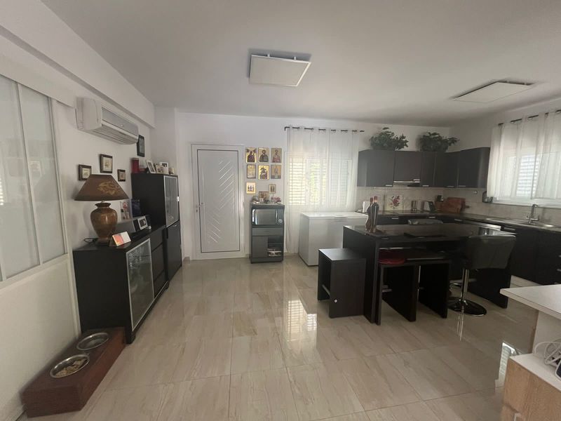 Villa in Emba - Image 3