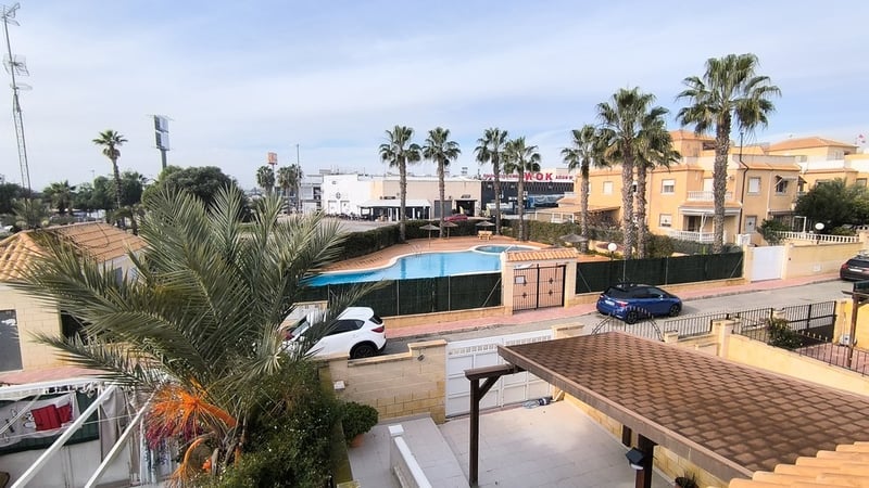 House in Rojales - view 1