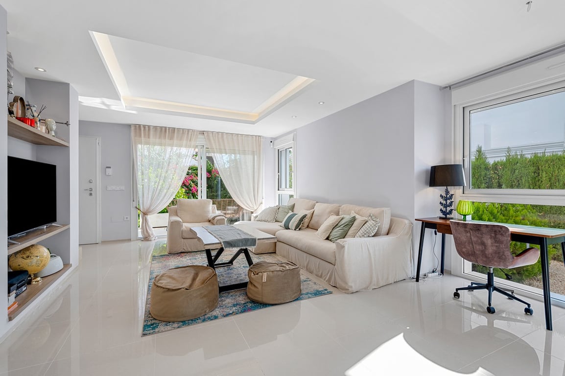 House in Dona Pepa - Image 3