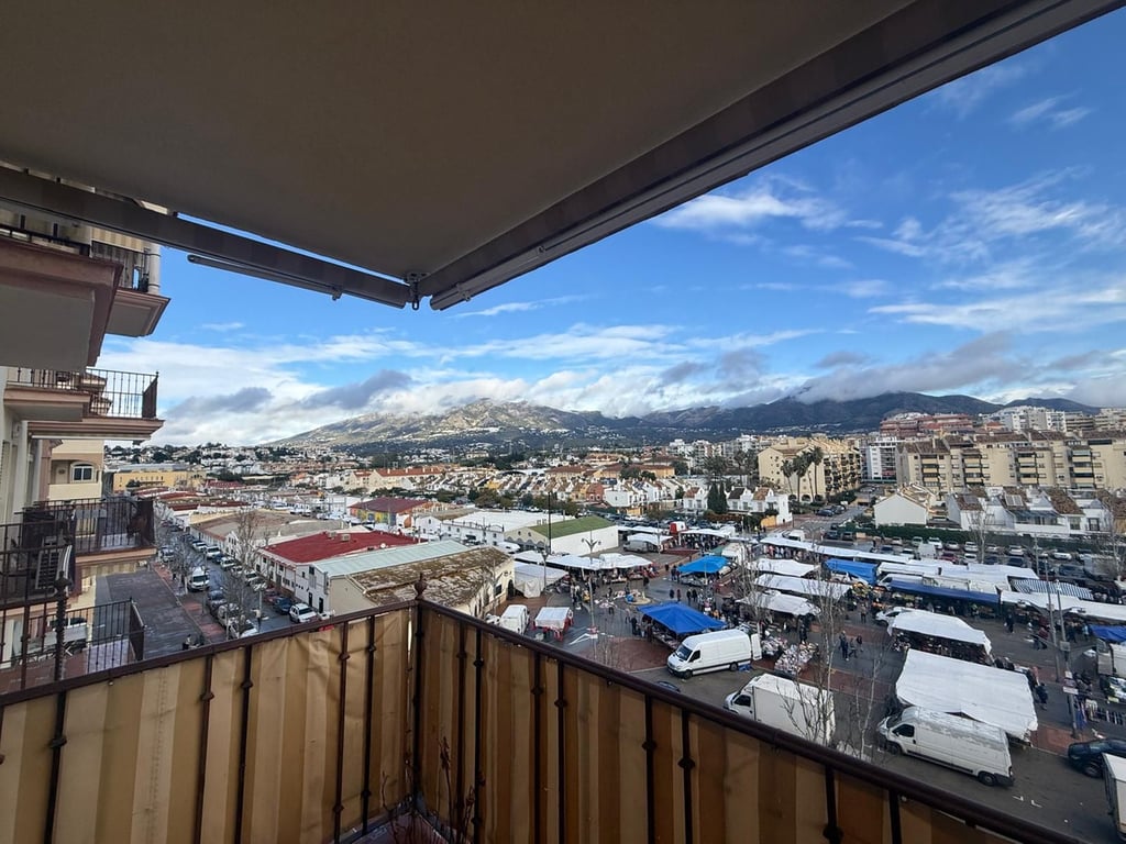 Apartment in Fuengirola - Image 2