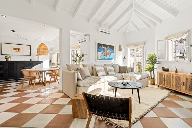 House in Urbanizacion la Heredia - view 1