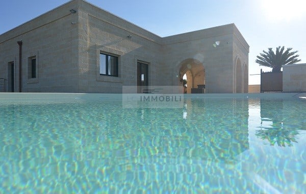 Villa in Carovigno - Image 3