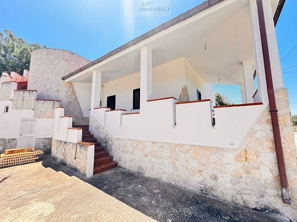 Villa in Carovigno - view 1