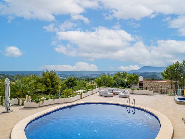 Villa in Callosa d'En Sarria - view 1