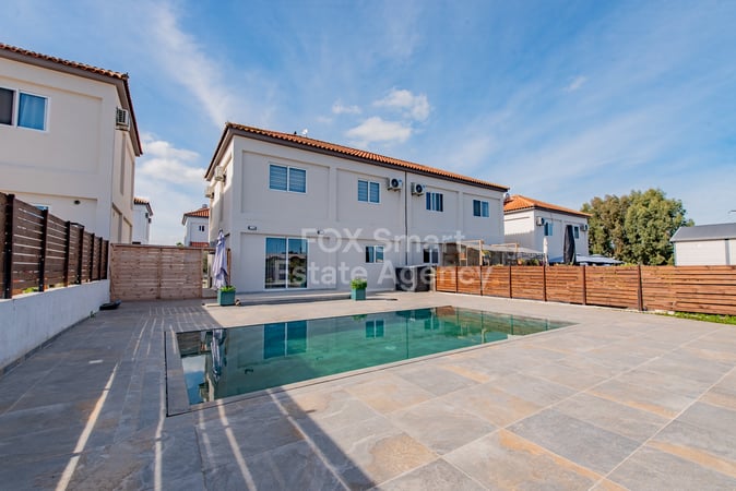 House in Frenaros - view 1