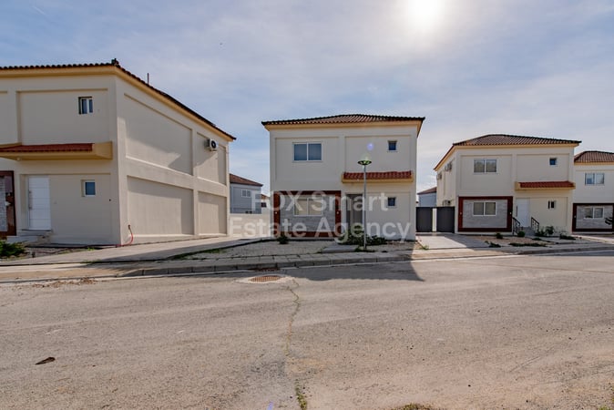 House in Frenaros - view 1