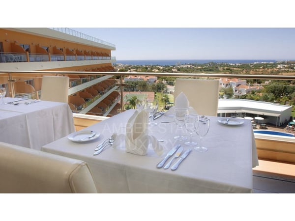 Apartment in Olhos de Agua - view 1