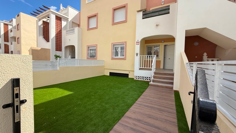 Apartment in La Zenia - view 1