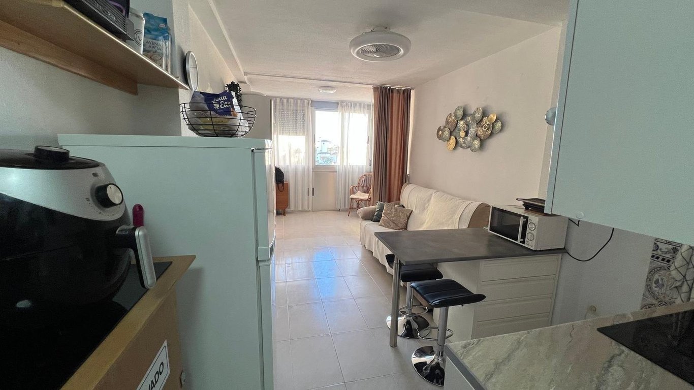 Apartment in Torrevieja - Image 3