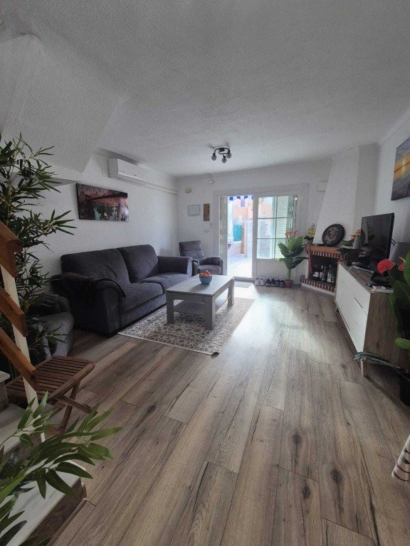 House in Torrevieja - Image 2