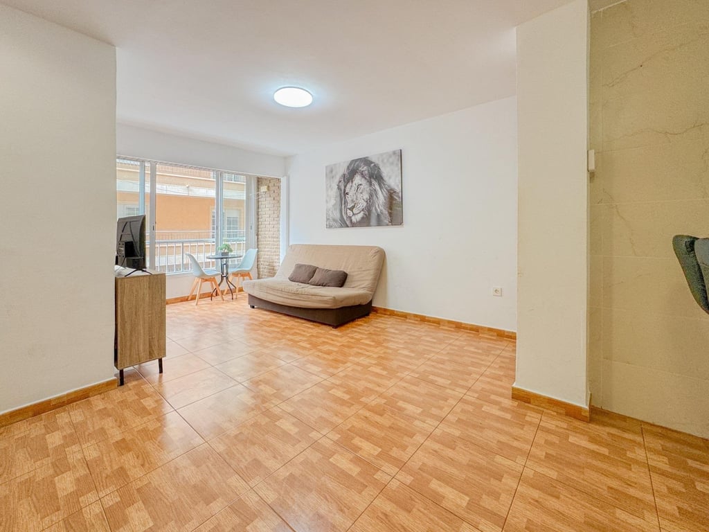 Apartment in Torrelamata - Image 3