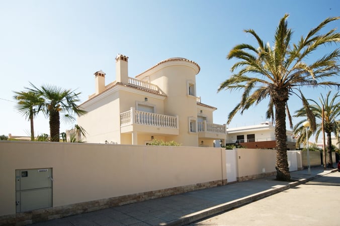 Villa in Cabo Roig - view 1