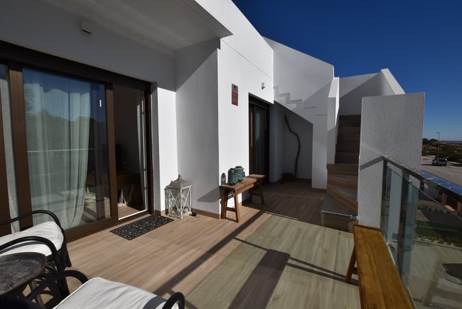 Apartment in Los Montesinos - view 1