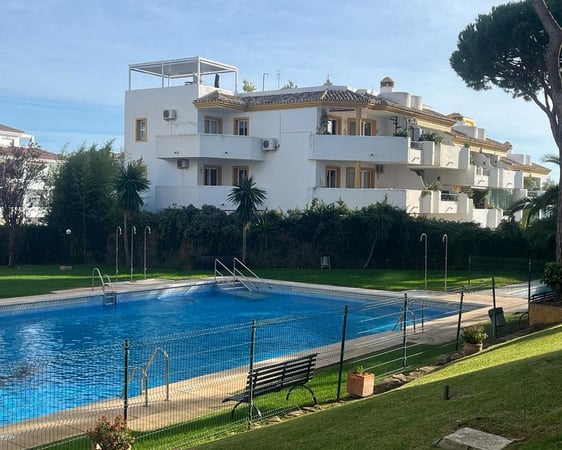 Apartment in Sitio de Calahonda - view 1