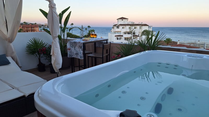 Apartment in Estepona - view 1