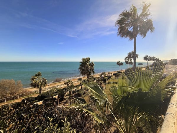 Apartment in Estepona - view 1