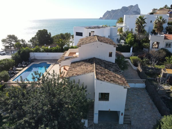 Villa in Benissa - view 1