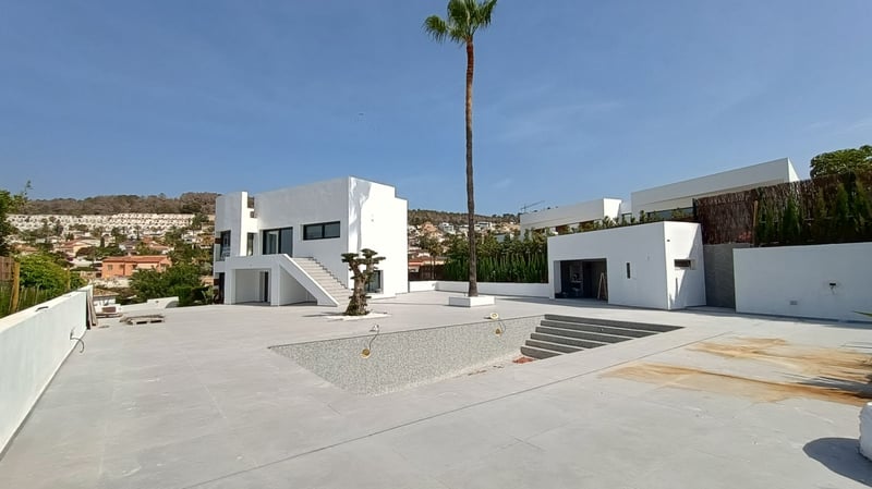 Villa in Calp - view 1