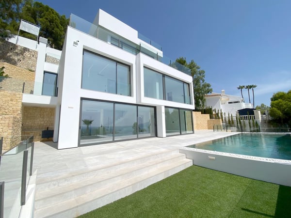 Villa in Altea - view 1