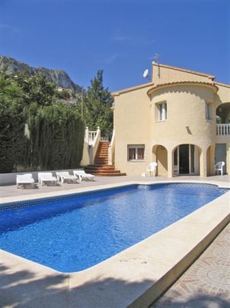 Villa in Calp - view 1