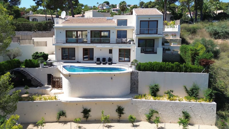 Villa in Alicante - view 1