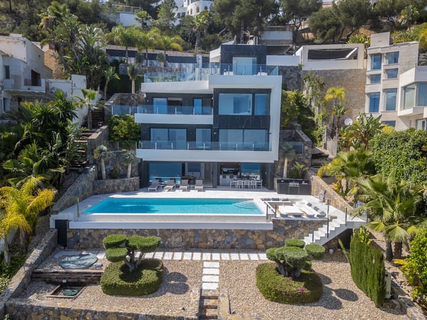 Villa in Alicante - view 1