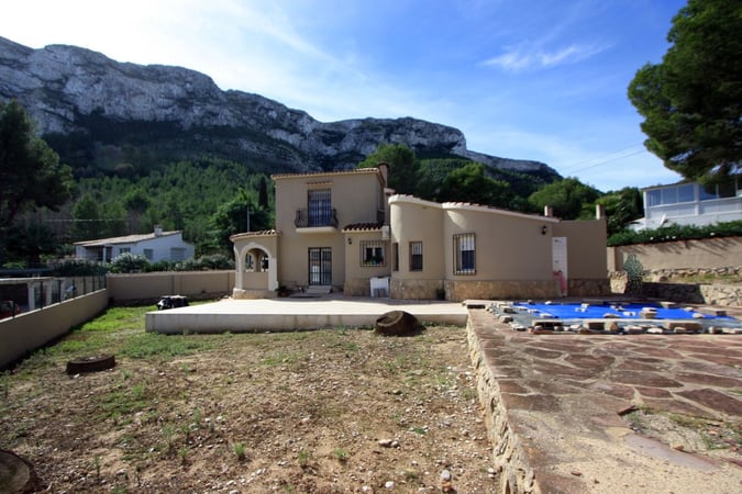 Villa in Denia - view 1