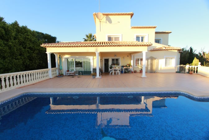 Villa in Calp - view 1