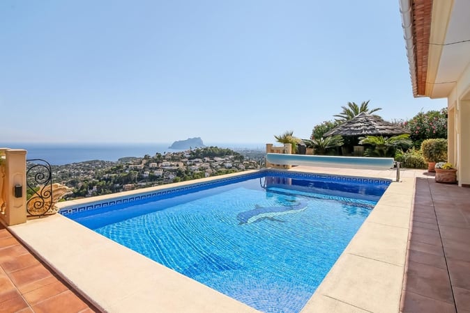 Villa in Moraira - view 1