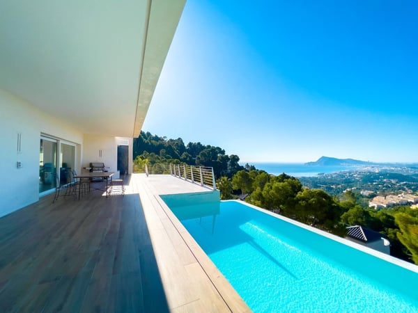 Villa in Altea - view 1