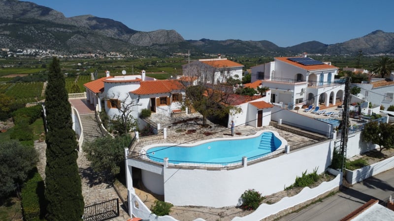 Villa in Orba - view 1