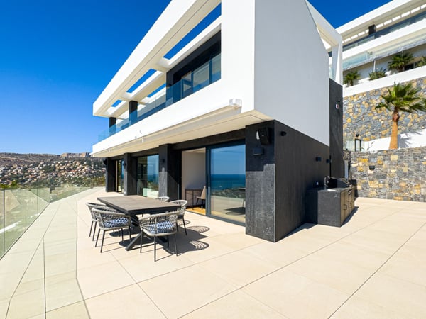 Villa in Calp - view 1