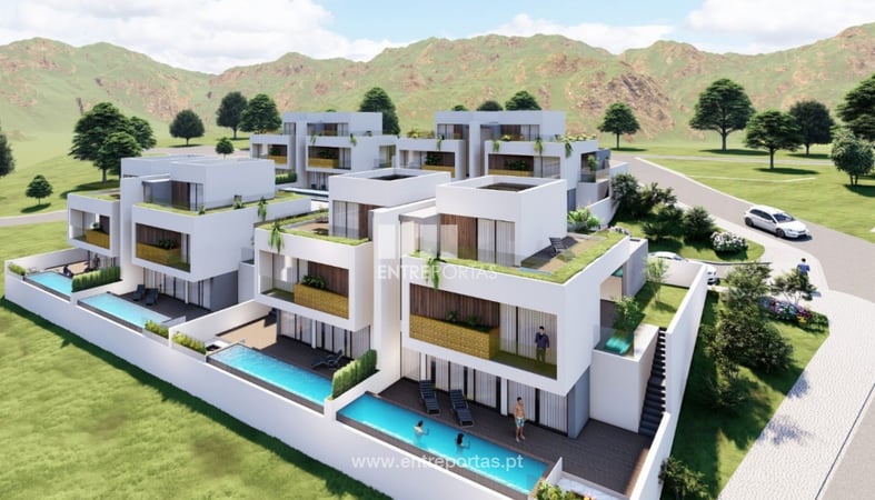 House in Areosa - view 1