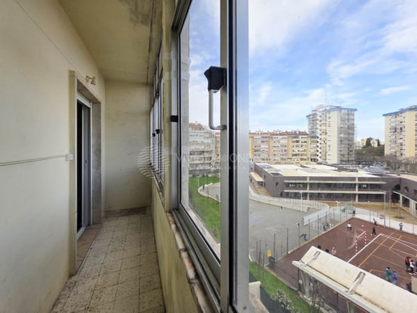 Apartment in Benfica - view 1
