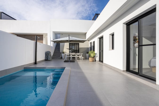 House in Roldan - view 1