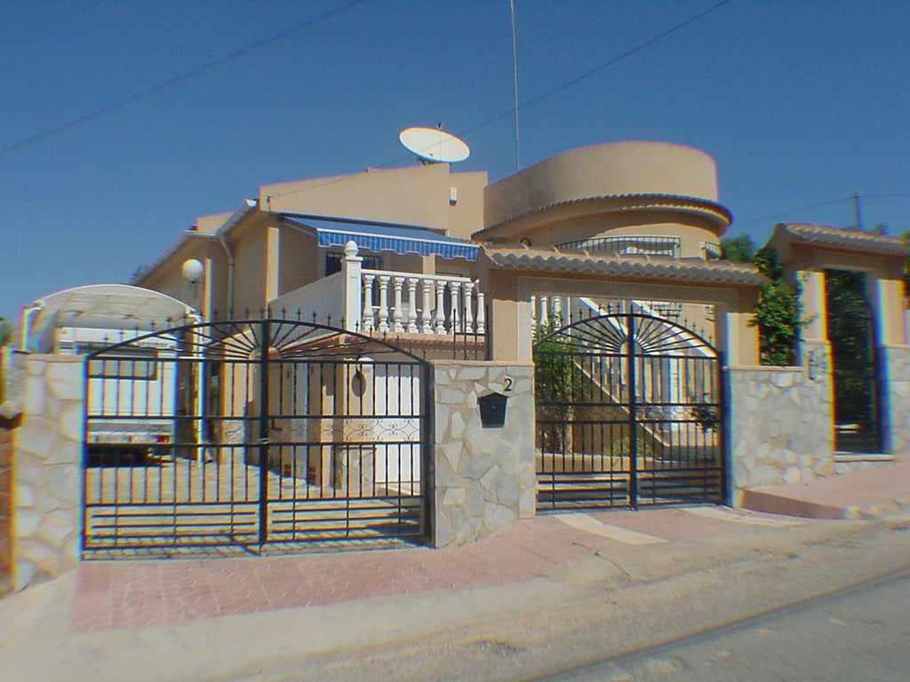 House in Los Balcones - Image 2