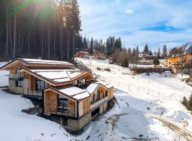 House in Argentiere - view 1
