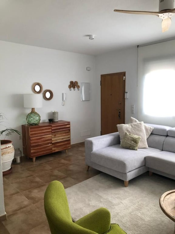 House in Los Alcazares - Image 3