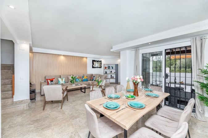 House in Nueva Andalucia - view 1