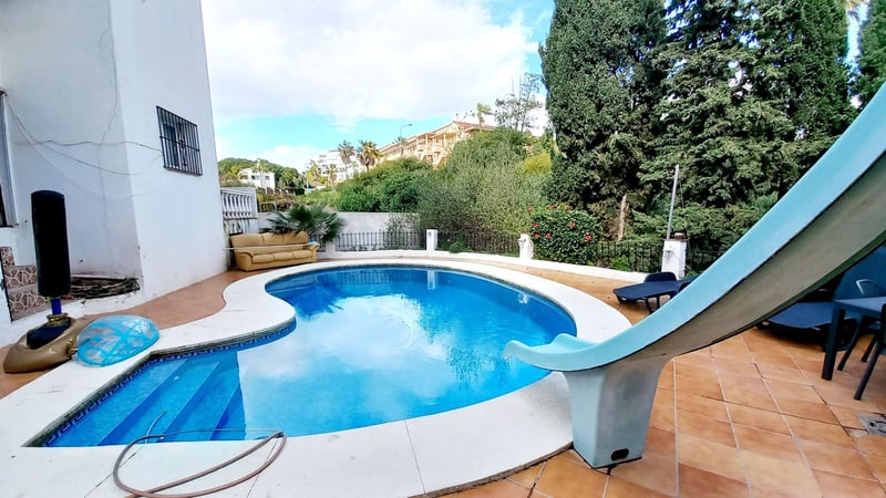 Villa in El Faro - view 1