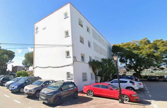 Apartment in Nueva Andalucia - view 1