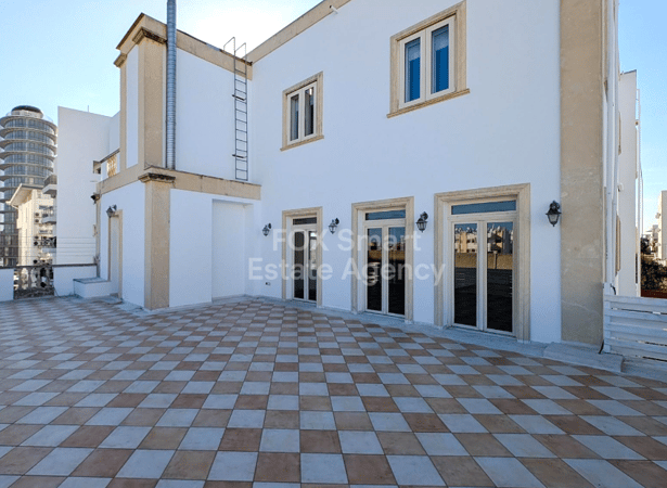 House in Larnaca - view 1