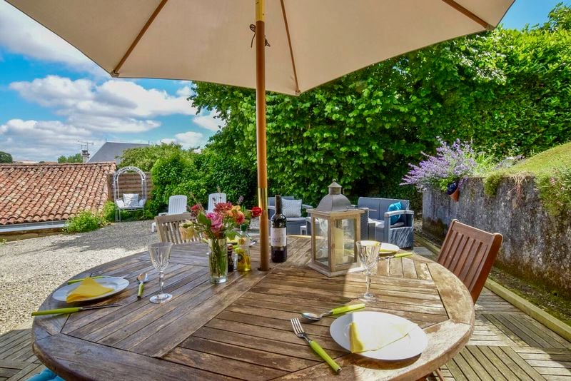 House in Civray - Image 2