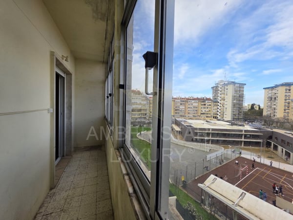 Apartment in Benfica - view 1