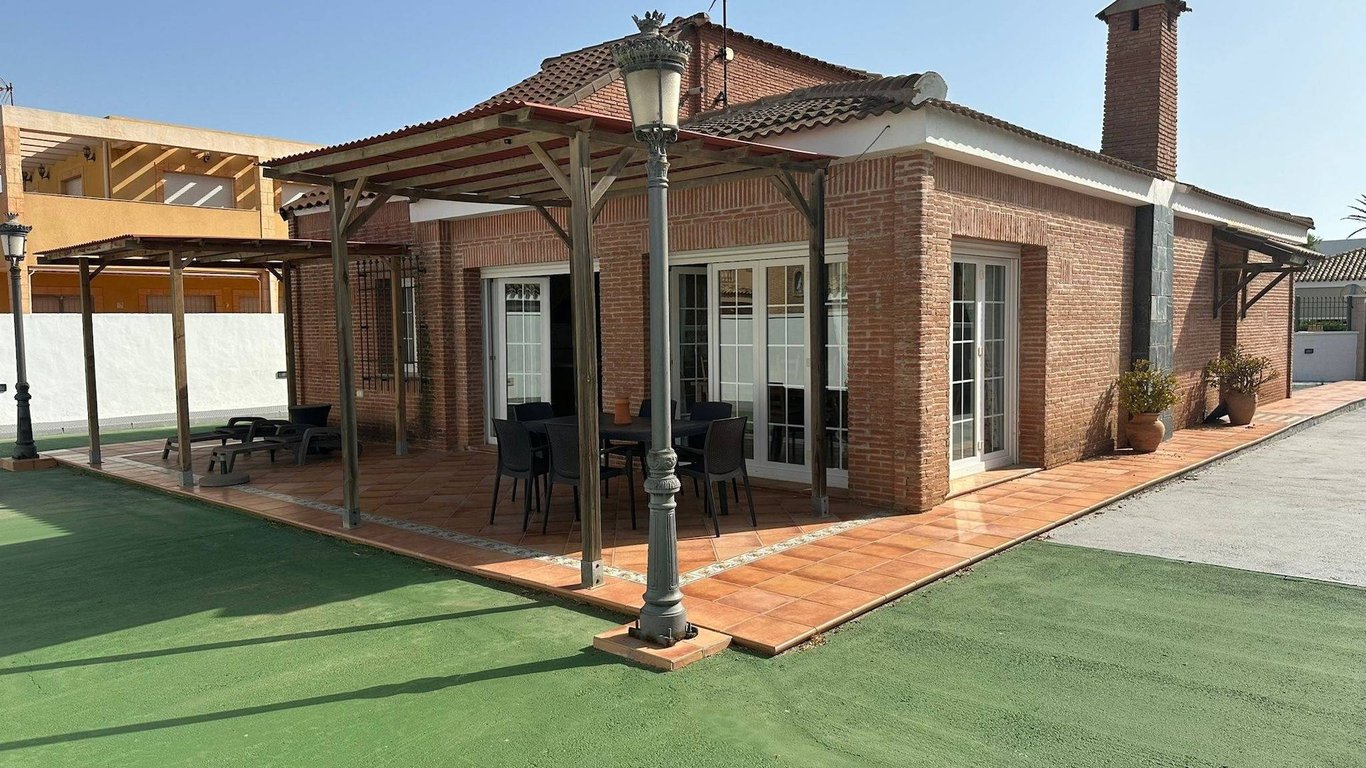 Villa in Santiago de la Ribera