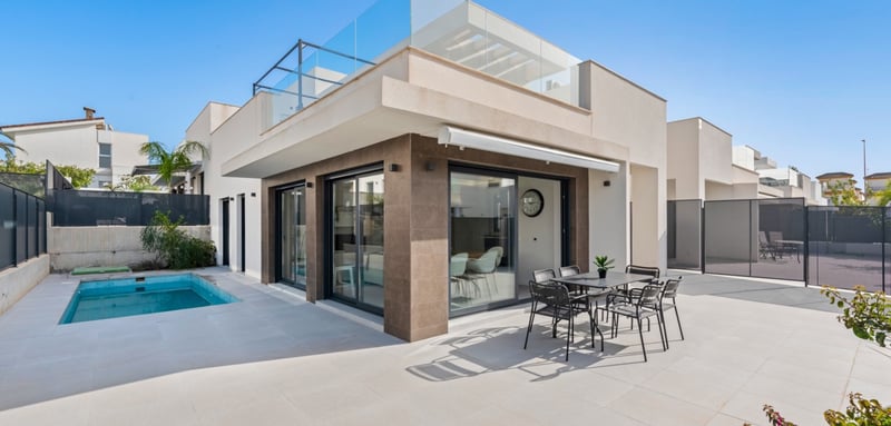 House in San Fulgencio - view 1