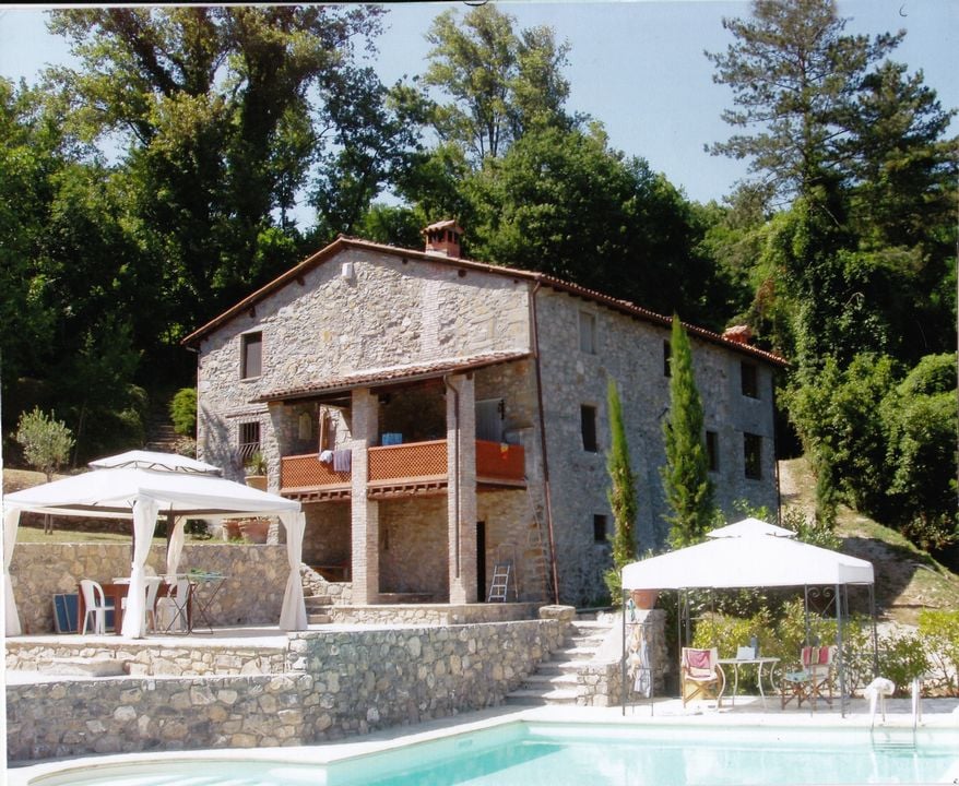 House in Gallicano - Image 3