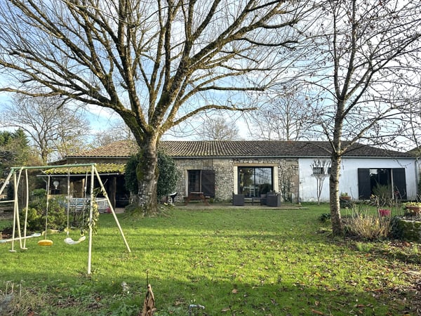 House in Montcaret - view 1