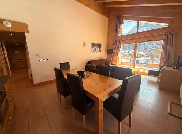 Apartment in Courchevel - view 1