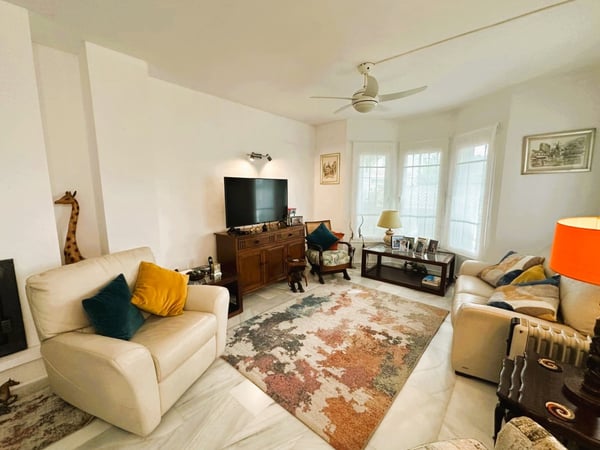 Apartment in Nueva Andalucia - view 1